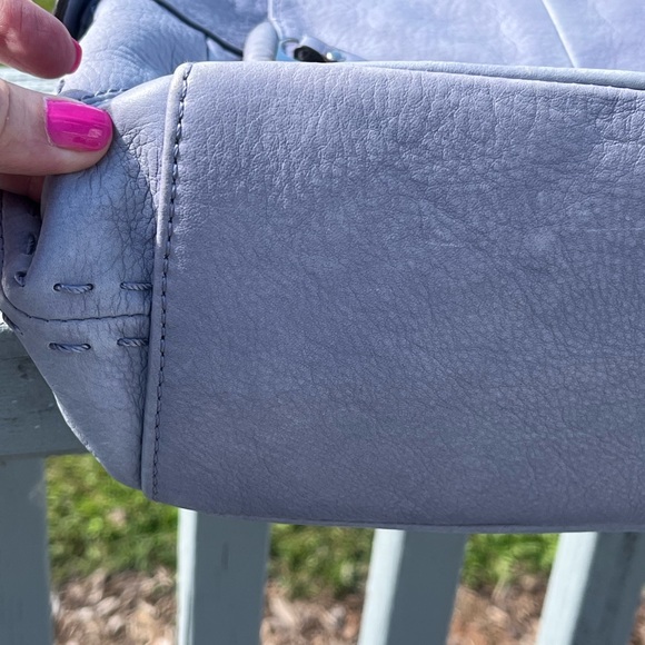 B. Makowsky Blue leather with Leopard Print Lining. Shoulder bag - Picture 9 of 11